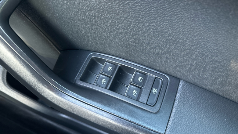 SEAT Ateca 2.0 TSI Xcellence Lux [EZ] 5dr DSG 4Drive Petrol Estate